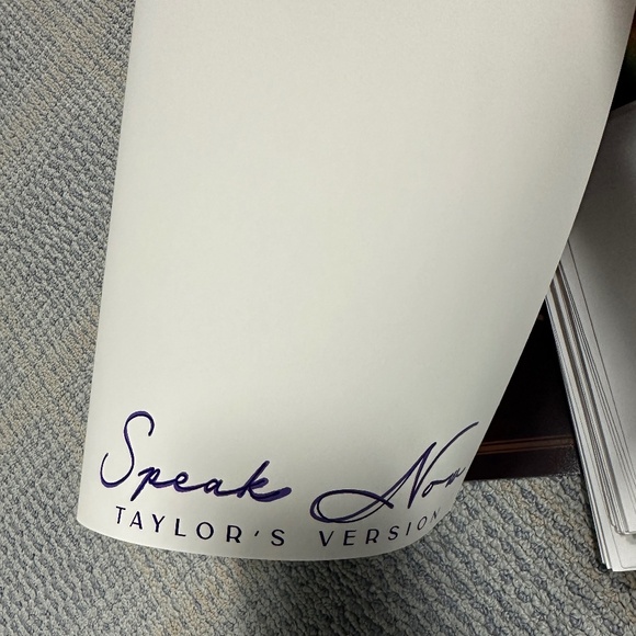 TAYLOR SWIFT Speak Now Taylor's Version Holographic Lithograph Poster 18"x24" - Picture 7 of 7